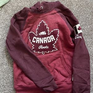 Roots sweatshirt with hood. Female sizing
